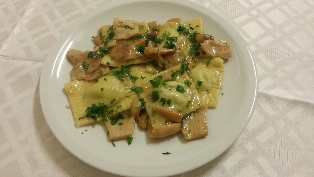 Hotel Tiziana Montepulciano Stazione Екстериор снимка