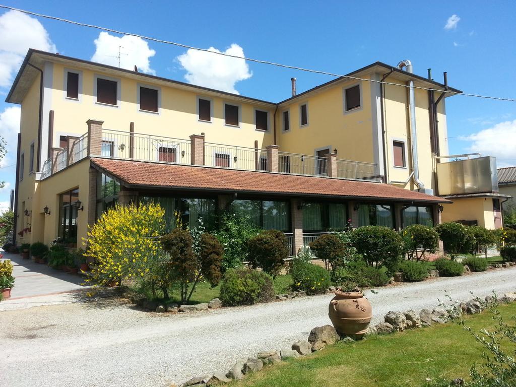 Hotel Tiziana Montepulciano Stazione Екстериор снимка