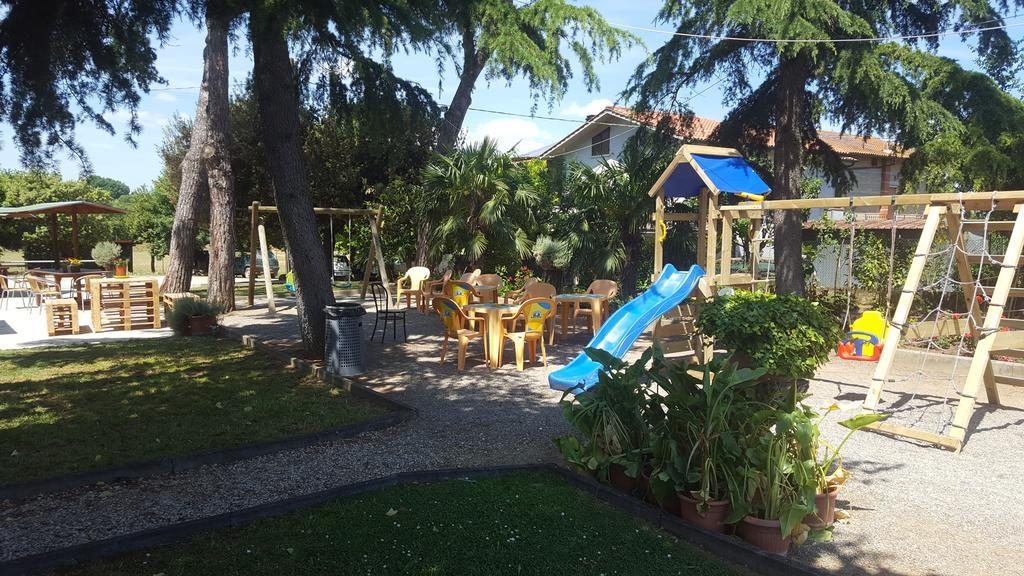 Hotel Tiziana Montepulciano Stazione Екстериор снимка