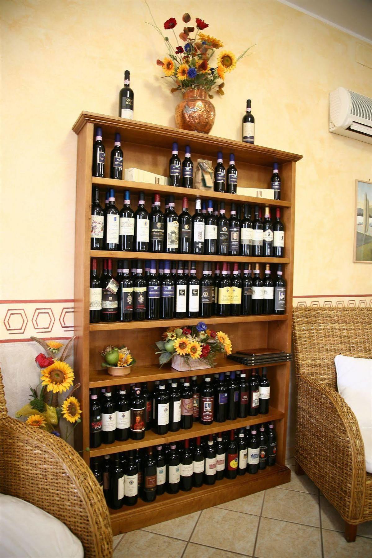 Hotel Tiziana Montepulciano Stazione Екстериор снимка
