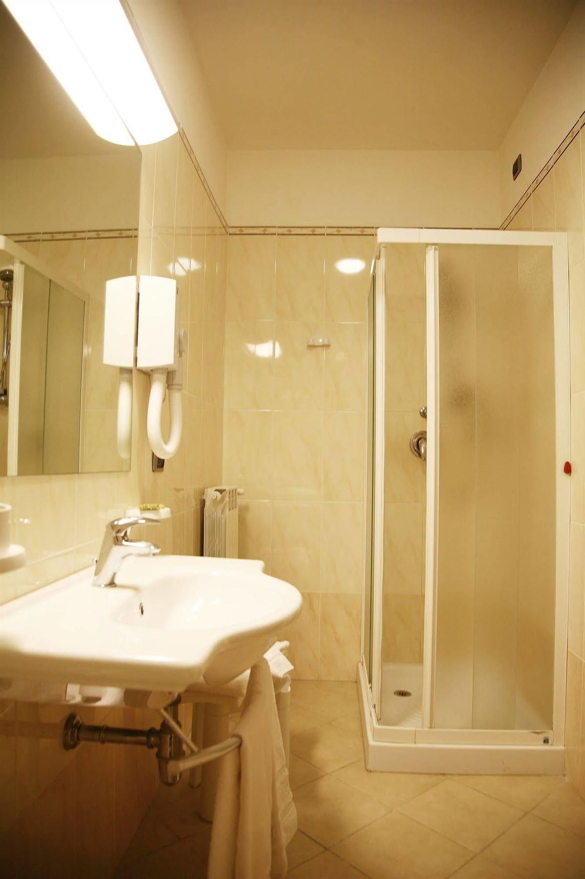 Hotel Tiziana Montepulciano Stazione Екстериор снимка