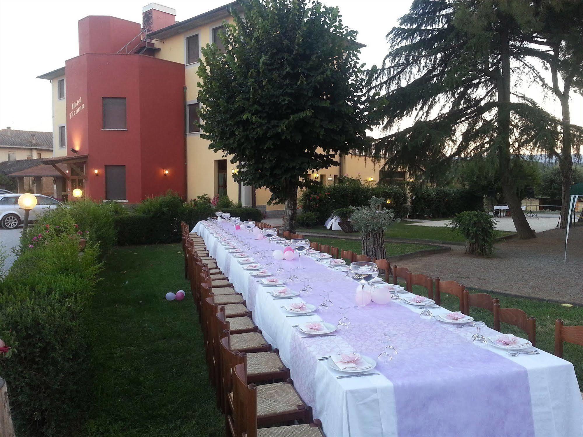 Hotel Tiziana Montepulciano Stazione Екстериор снимка